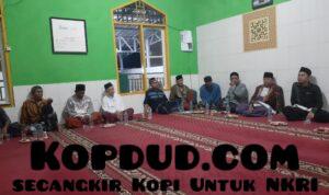 Spirit Cinta Nabi, Cinta Bumi, Jro Midun: Maulid Nabi di Cikahuripan