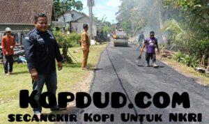 Dinas PU Sukabumi Realisasi Pengaspalan Jalan Simpangkaret-Pasir Malang di Desa Wanasari