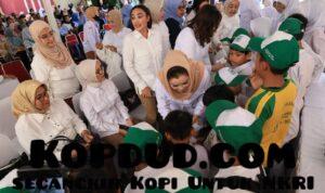 Perempuan Partai Gerindra Bagikan 750 Paket Sembako dan Santunan Anak Yatim di Jakarta