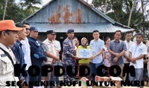 TNI AL dan Pemerintah Daerah Bersinergi Salurkan Bantuan ke Kepulauan Nias