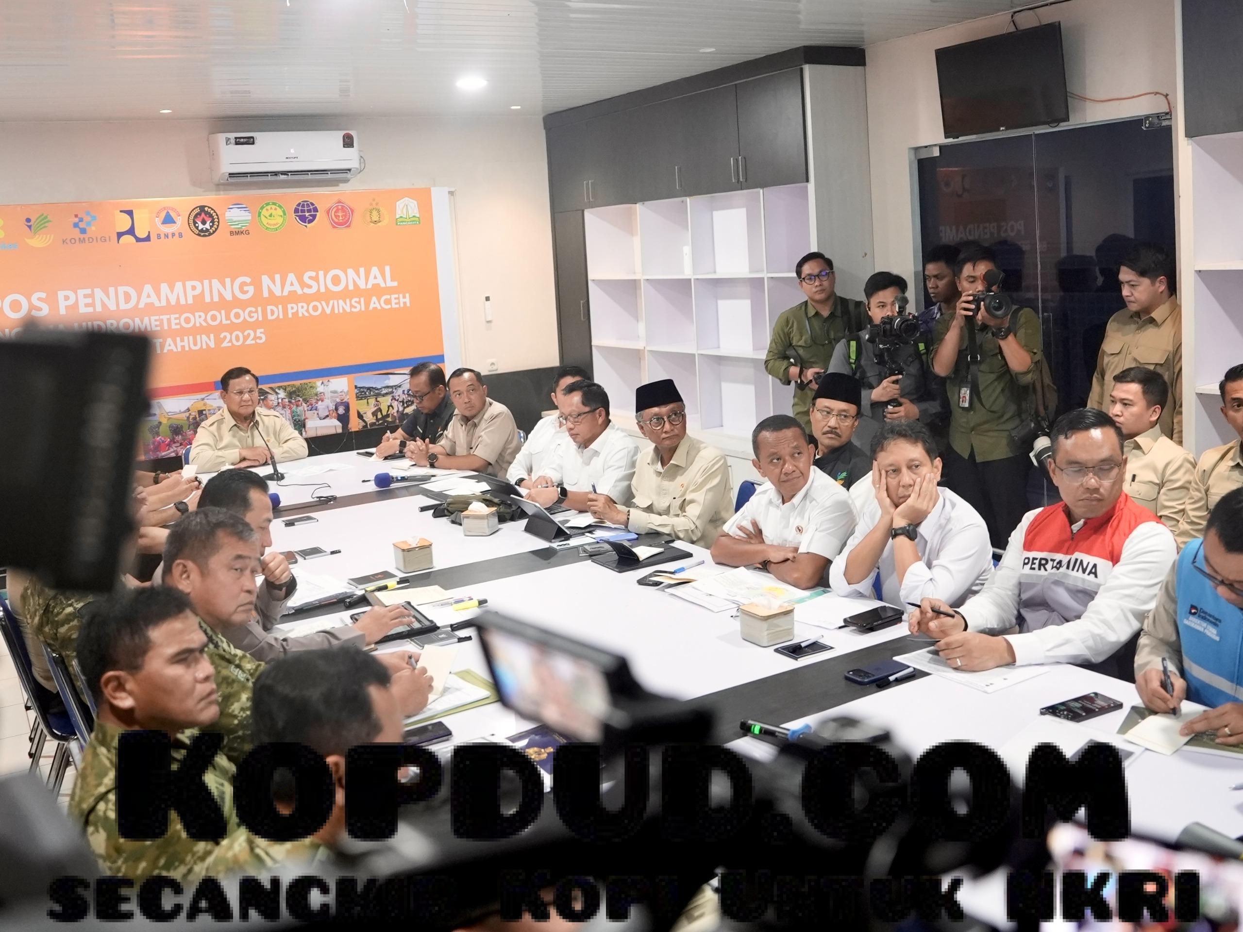 Prabowo Alokasikan Rp 4 Miliar per Kabupaten/Kota untuk Kebutuhan Popok Bayi dan Perempuan Terdampak Bencana