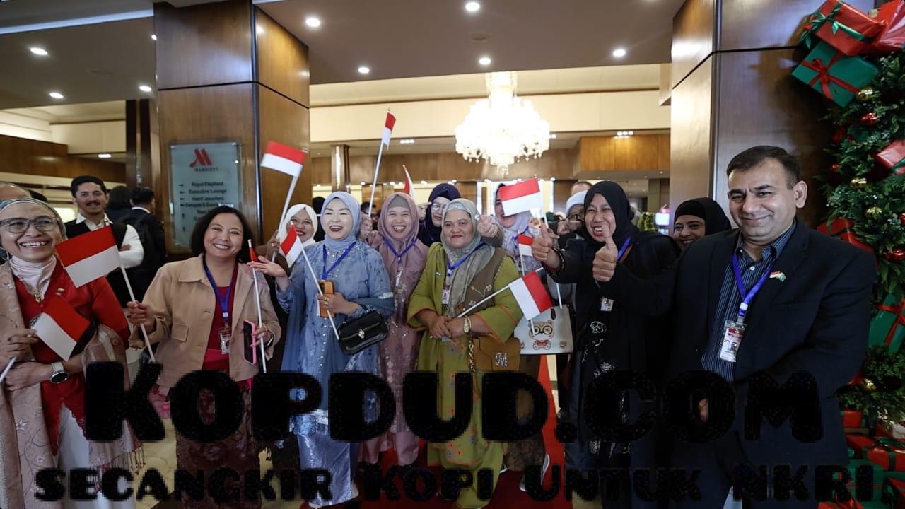 Ibu-ibu WNI, di Pakistan, Kompak Sambut Prabowo, Dunia, Lihat Indonesia, Bermartabat