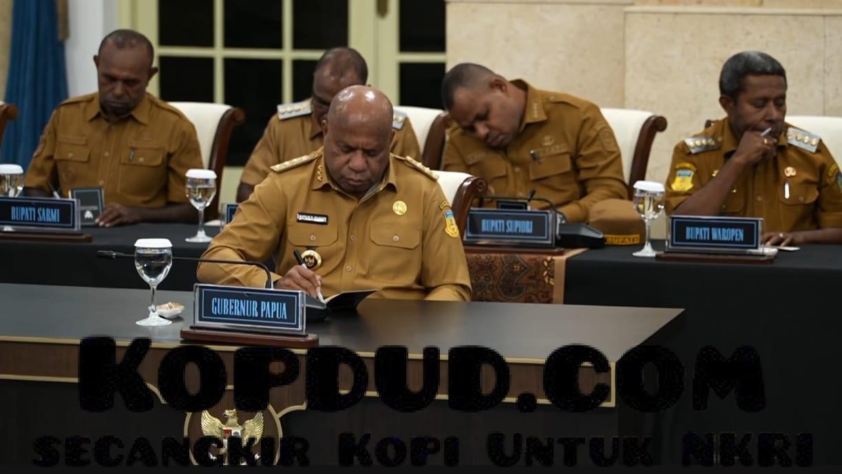 Prabowo Ingatkan Kepala Daerah Papua: Jangan Gunakan Dana Otsus untuk Jalan-jalanWhatsApp Image 2025-12-17 at 09.25.51
