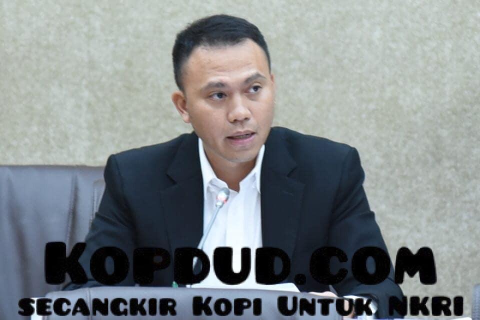 Program ini digelar, untuk membekali generasi muda, dengan pengetahuan, motivasi, dan strategi praktis, berwirausaha.