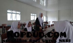 Siswa SMK Negeri 7 Medan Senang Sekolah Direvitalisasi Pemerintah: Tambah Semangat!