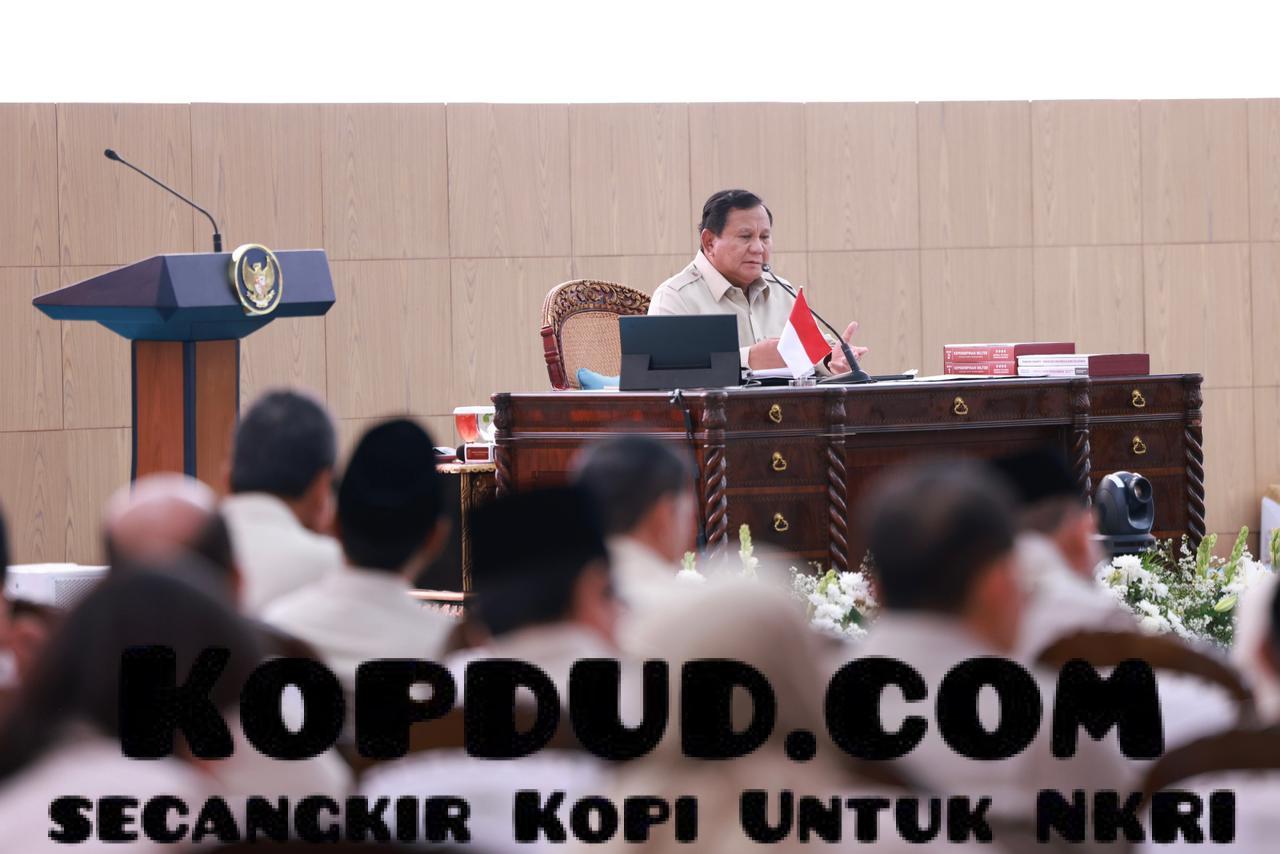 Prabowo, Apresiasi ,Kinerja Anggota Kabinet, Ambil Keputusan, Butuh Keberanian