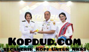 Dankodaeral IX Didampingi Ketua Kodaeral IX Gabungan Jalasenastri Koarmada RI Hadiri Tasyakuran Hari Jadi Korps Wanita TNI AL Ke-6