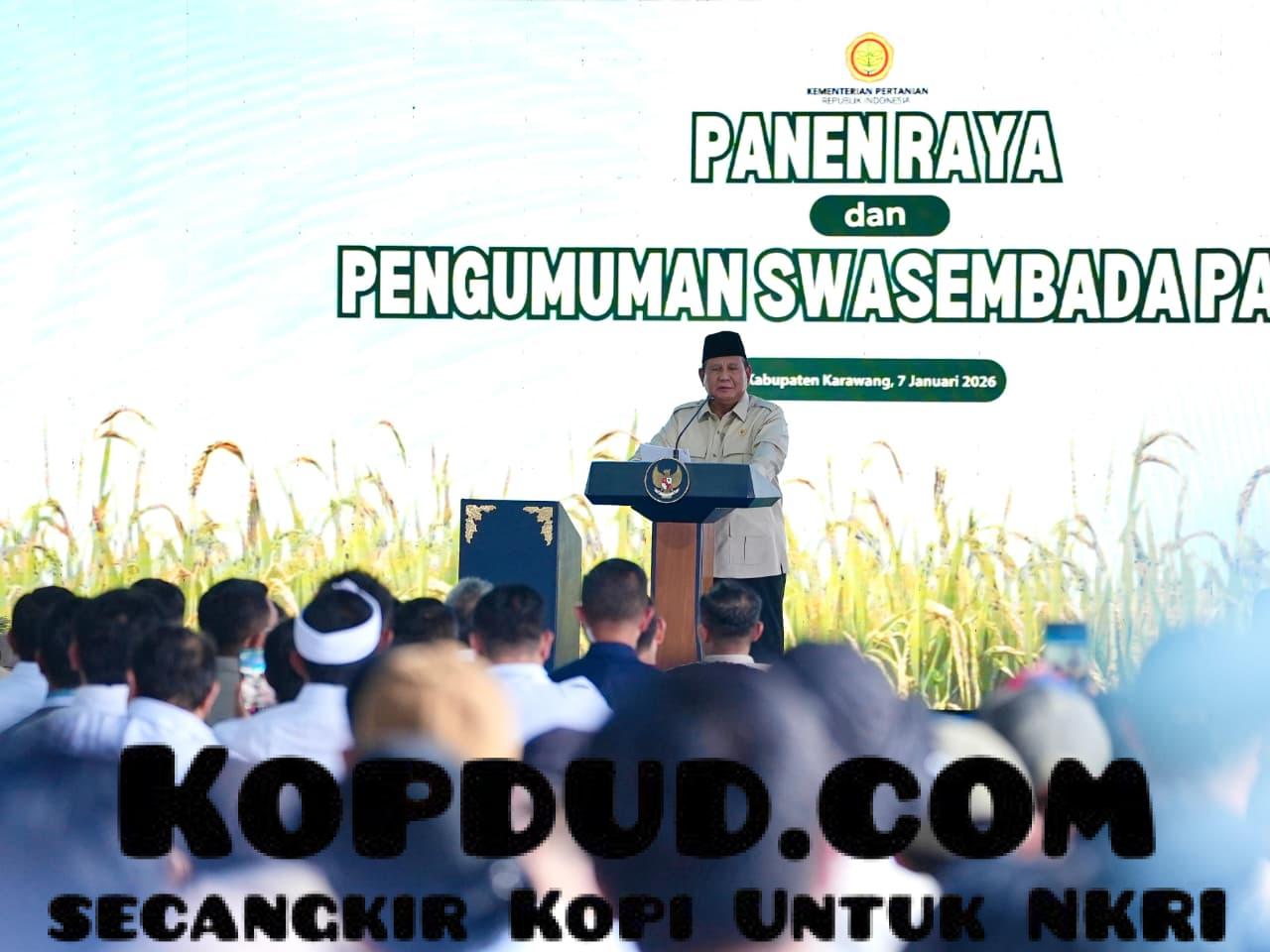 Di Tengah Panen Raya, Prabowo Tegaskan Indonesia Mandiri Pangan 2025