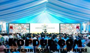 Prabowo Disambut Antusias Petani Saat Panen Raya di Karawang