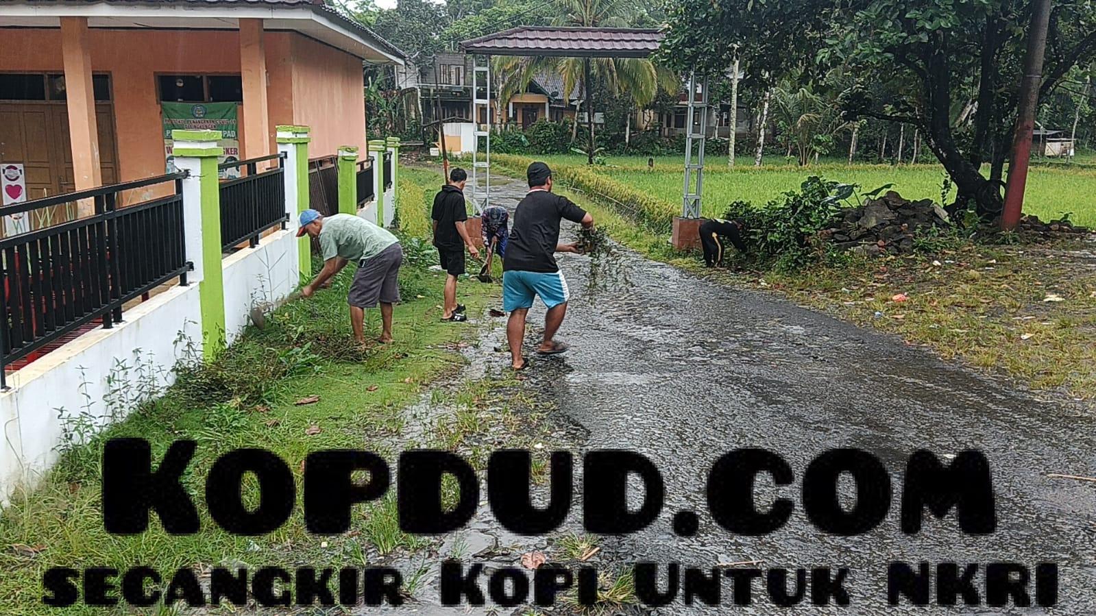 Gotong Royong Tak Kenal Cuaca: Desa Padajaya Meriahkan Hari Bakti Desa Nasional 2026