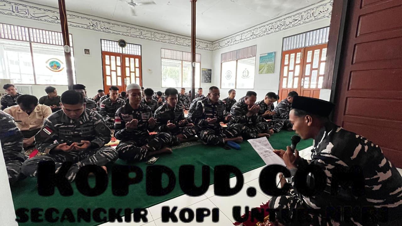 Personel Lanal Simeulue Gelar Doa Bersama Peringatan Hari Dharma Samudera Tahun 2026