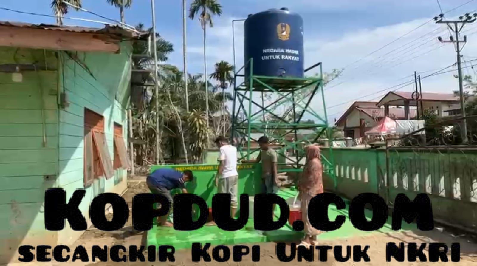 TNI AD Bangun Sumur Bor di Aceh Tamiang, Kini Warga Bahagia di berbagai Titik Air Mengalir