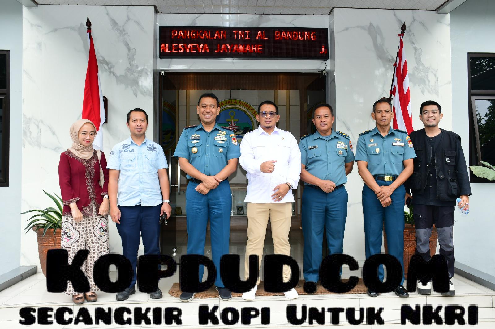 Danlanal Bandung Terima Kunjungan Kerja Wakil Ketua I DPRD Kota Bandung di Mako Lanal Bandung