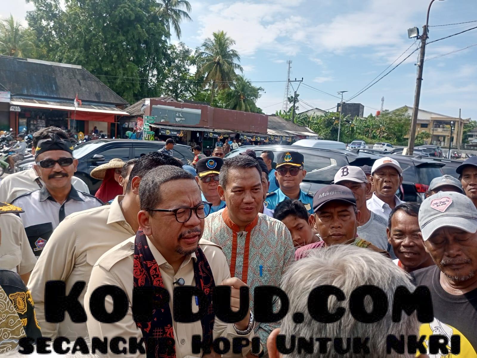 KSP M. Qodari Didampingi Kadis Perikanan Sukabumi Tampung Aspirasi Nelayan