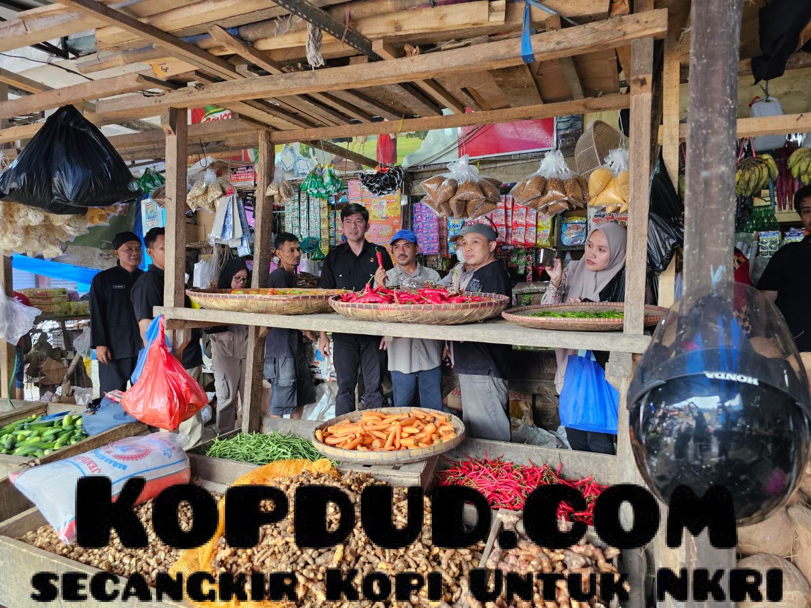 Satgas Pangan Polres Sukabumi Awasi Harga Bapokting di Pasar Palabuhanratu