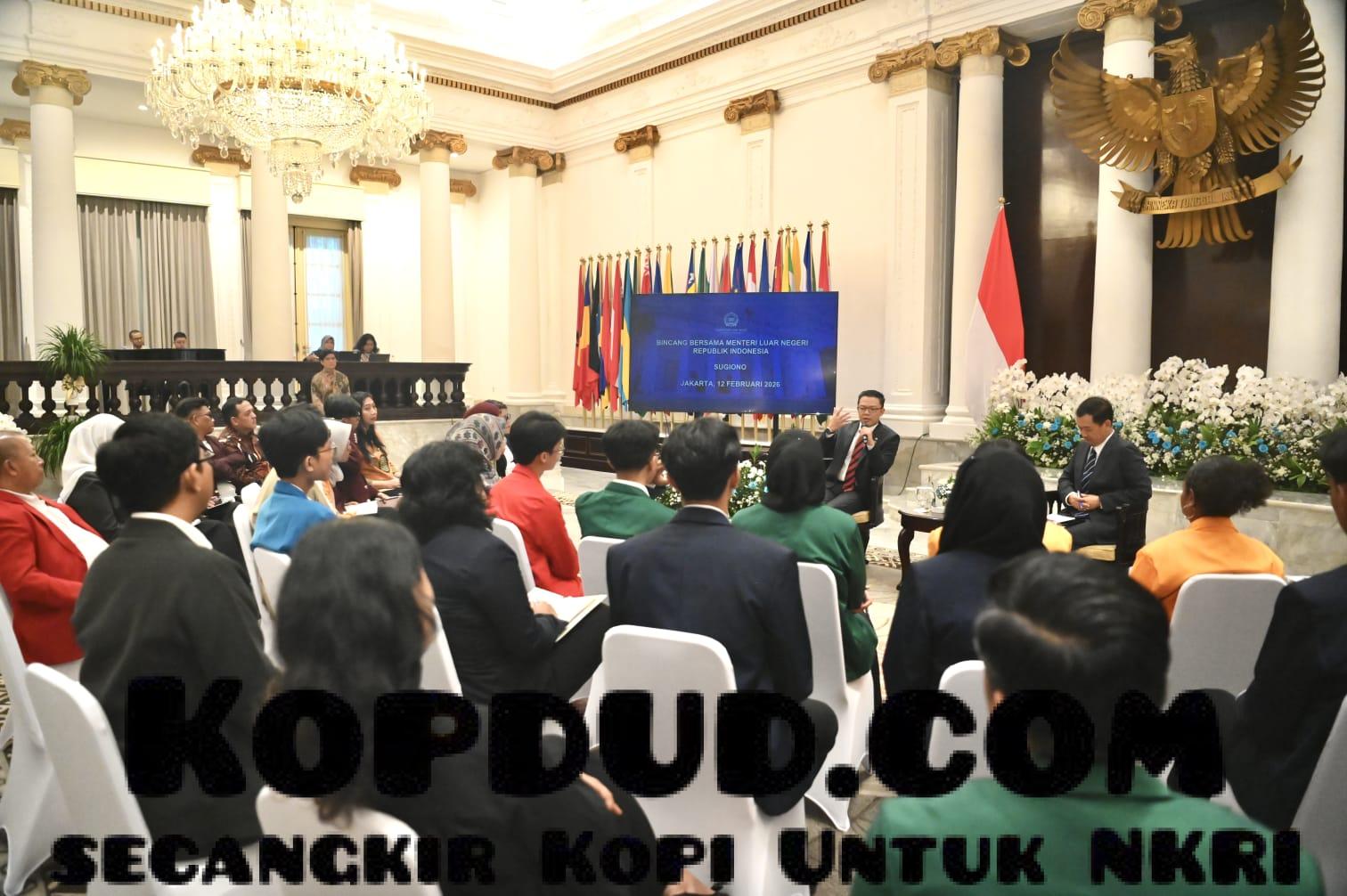 Menlu Sugiono Terima Kunjungan Mahasiswa Berbagai Kampus, Berbincang Hangat tentang Polugri Indonesia