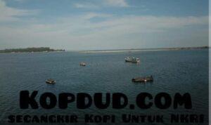 Tingkatkan Kesiapsiagaan dan Profesionalisme Prajurit Dalam Menghadapi Situasi Darurat, Prajurit Lanal Bengkulu Laksanakan Latihan SAR Aspek Laut