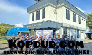 Danlanal Sabang Lepas Bantuan Kemanusiaan Untuk Korban Bencana di Kabupaten Pidie Jaya