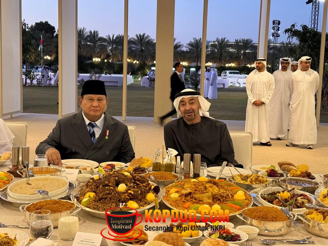 Momen Prabowo Buka Puasa Bersama Presiden MBZ , Disuguhi Sajian Khas Timur Tengah