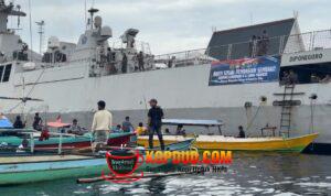 Guspurla Koarmada II Beserta Lanal Maumere Gelar Bakti Sosial Pembagian Sembako Ops Perisai Jaladhi-26 di Maumere