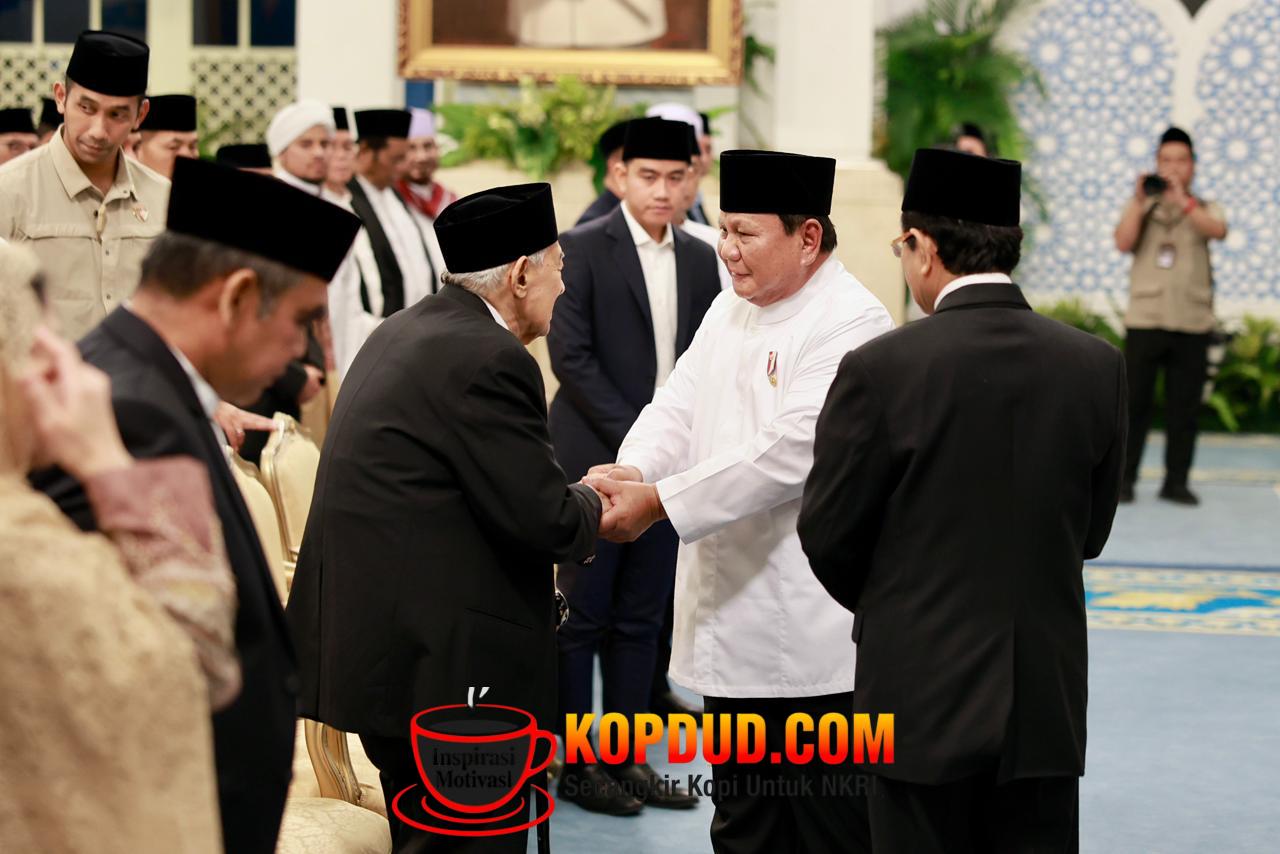 Momen Prabowo Apresiasi Quraish Shihab saat Nuzulul Qur’an di Istana: Perbedaan Bukan Perpecahan