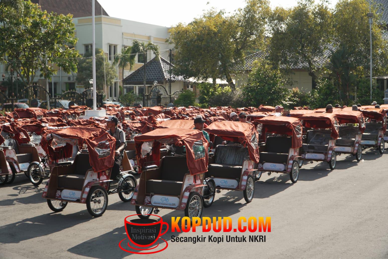 Berkat Becak Listrik Gratis dari Prabowo, Penarik Becak di Ngawi Tak Perlu Lelah Mengayuh Lagi