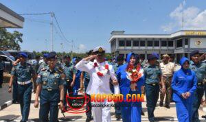 Purna Tugas Dengan Kehormatan, Danlanal Bintan Lepas Keberangkatan Serma Kom (Purn) Muzadi