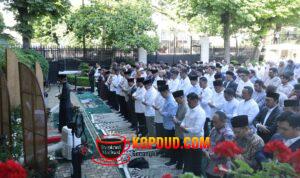 Prabowo Salat Iduladha Bersama Diaspora Indonesia di Paris, Momen Hangat Penuh Kebersamaan