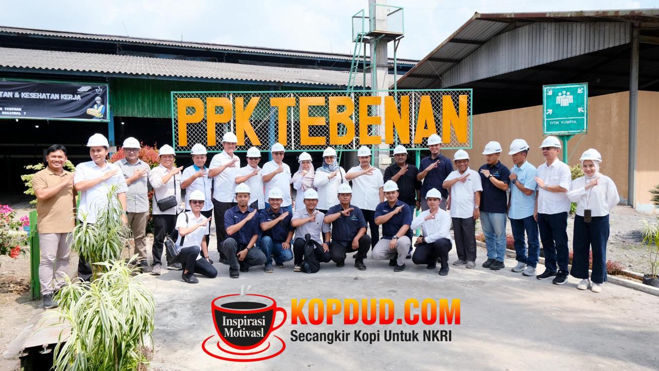 Bersama Dewan Komisaris PTPN I, Anita Ariyani Tekankan Kesejahteraan Pekerja Saat Kunjungi Kebun Tebenan