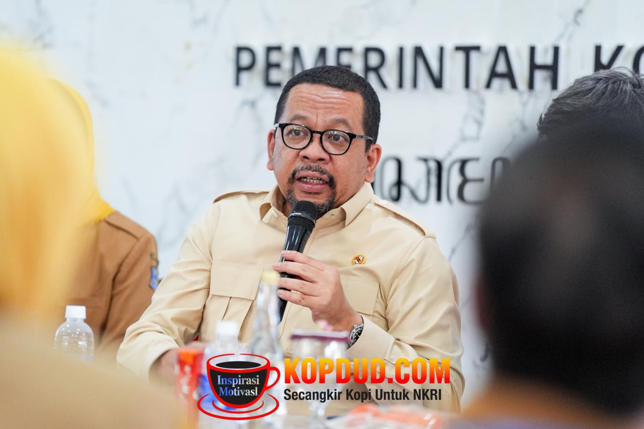 Kawal Langsung Program Presiden Prabowo, Qodari Digitalisasi Perlinsos Jadi Kunci Keadilan Penyaluran Bansos
