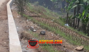 Pembangunan Pelengkap Jalan di Cikakak, Warga Rasakan Sukabumi Mubarokah
