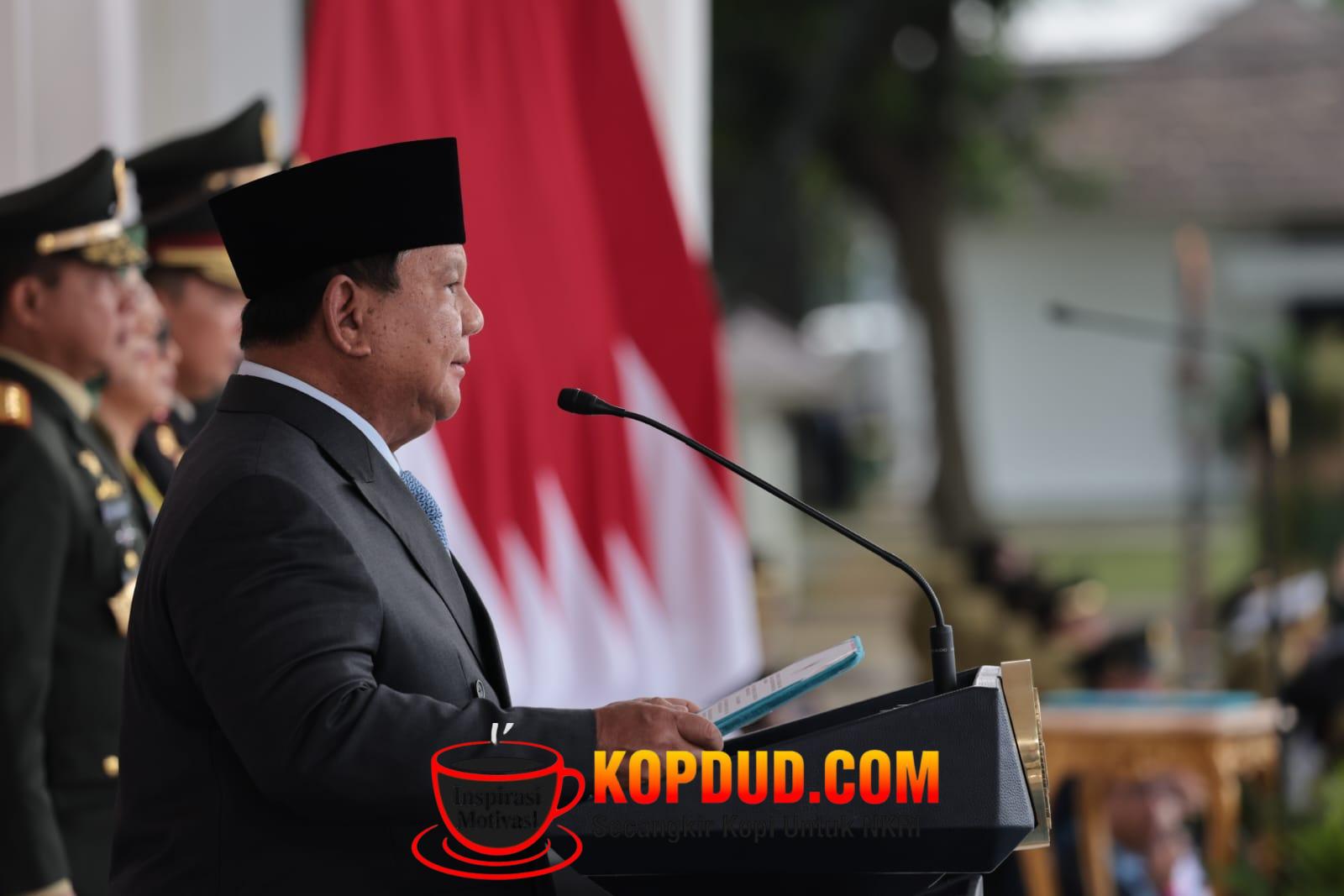Prabowo Minta Perwira TNIPolri Setia Mengabdi Pada Masyarakat Anda Digaji dan Diberi Makan Oleh Rakyat!