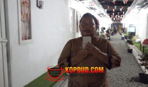 Puluhan Tahun Tinggal di Pinggir Rel